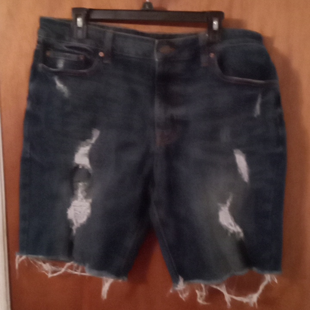 Men dark blue shorts